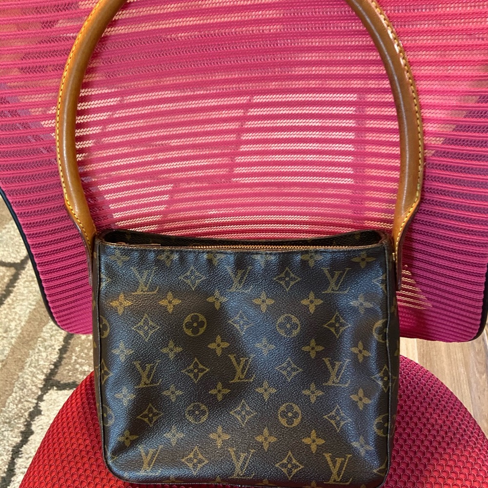 Louis Vuitton looping MM